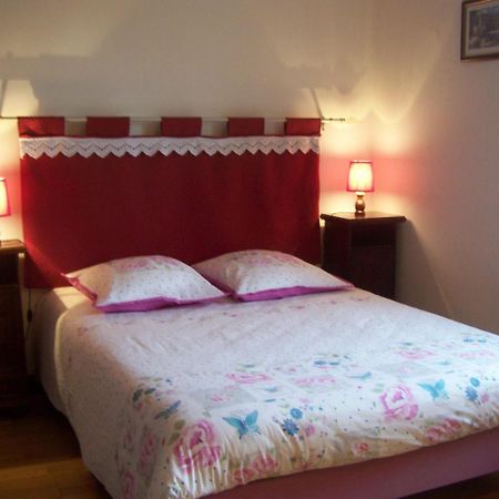 Bed and Breakfast Les Cigales Charols Екстер'єр фото