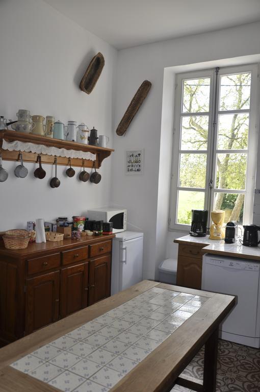 Bed and Breakfast Les Cigales Charols Екстер'єр фото